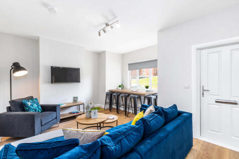 6-bed house on Rider Road, Leeds, £4,030/mo