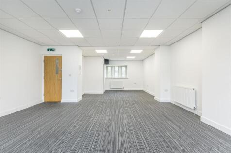 Office to rent Image 3