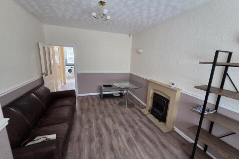 Nelstrop Road, Manchester, M19 photo 3