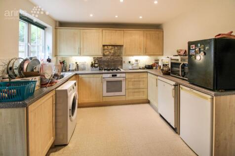 Paddick Drive, Lower Earley, RG6 photo 3