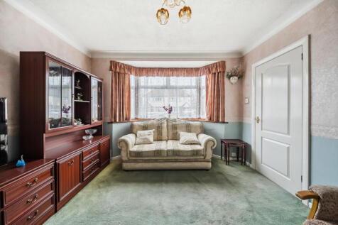 1372930-5-690cbcd...