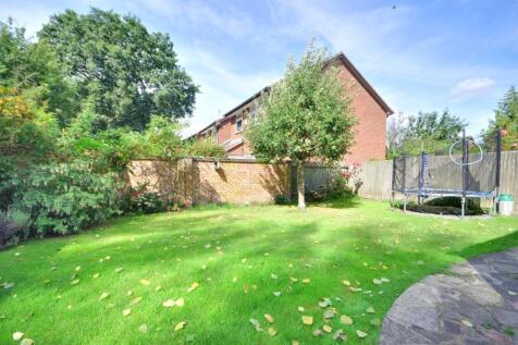 Thames Drive, Ruislip, HA4 photo 4