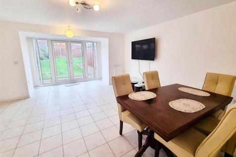 88ae5938-PHOTO-2025-10-29-14-29-57 20 281 29.jpg