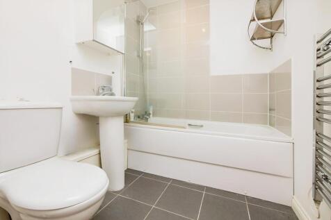College Court, Dringhouses, York, North Yorkshire, YO24 photo 3