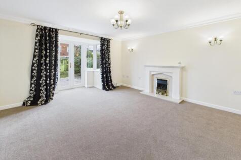 CAM04789G0-PR0018-STILL012