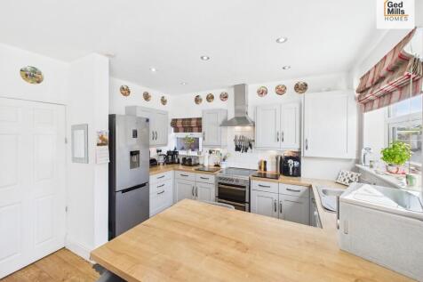 CAM04261G0-PR0097...