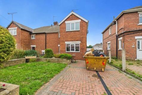 Knottingley, WF11 - property photo