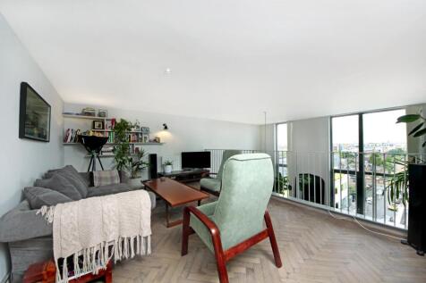 Gv-105 Issigonis House (7).jpg