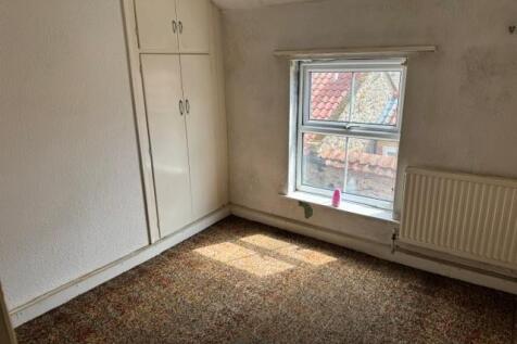 bedroom two.jpg