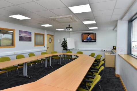 Mercury House Willoughton Drive, Gainsborough photo 4