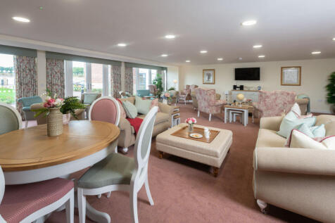 Homeowners Lounge