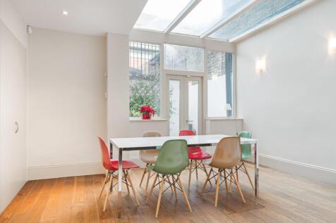 Powis Gardens, Notting Hill, London W11. photo 4