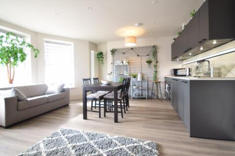 Royal open plan