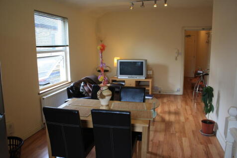 Flat First Floor A, Franciscan Road, Wandsworth, London photo 4
