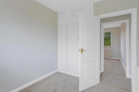 1715235597 - 4a Highfield Road, SM1 - 24.jpg