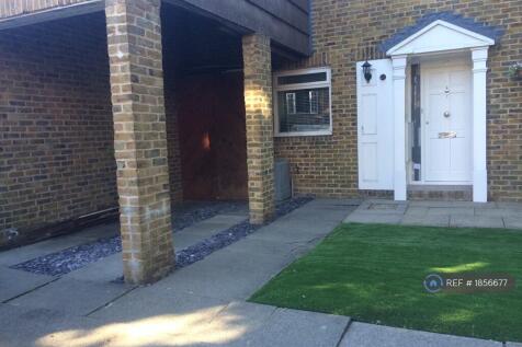 1carport + 2 Private Parking