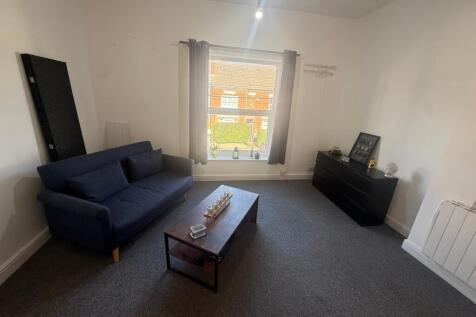 Bearwood Hill Road, Staffordshire, Burton on Trent, DE15 photo 5