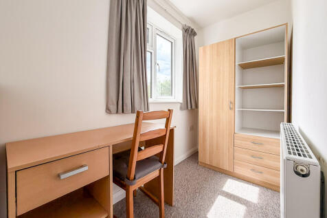 Room 2 (2)