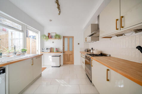 1440990-5-69d7692...