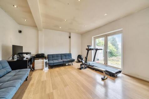 Davidson Frost-Wellings, DFW, Green Lane, Stanmore