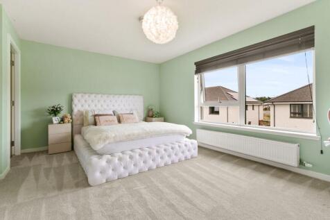 5 bed, 5 bath Detached in Glasgow - Photo 21