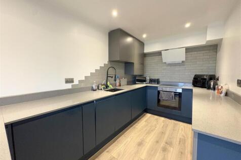 kitchen 3.jpg