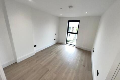 WhatsApp Image 2025-08-11 at 15.14.05_34e7603f.jpg