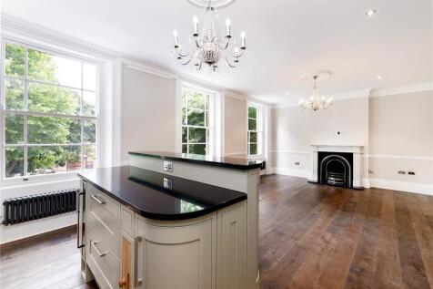 Kitchen / Lounge