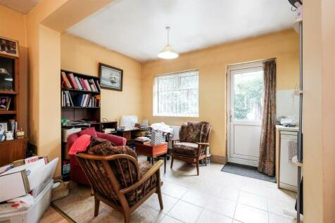 5 Kenilworth Avenue-5.jpg