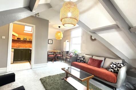 2 Irlam Road, Urmston, M41 photo 3