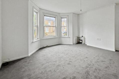 15 Arnold Road, Tooting, London, SW17 9HU