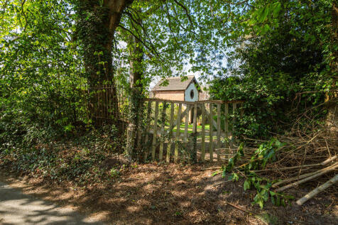 ACCESS FROM BATTLEFIELD LANE