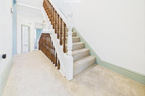 First Floor Landi...