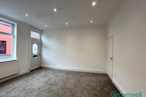 Mere Avenue, Leigh photo 3