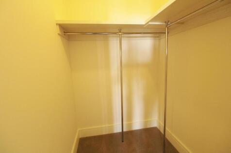 wakin wardrobe