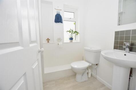 Ground Floor W.C.JPG