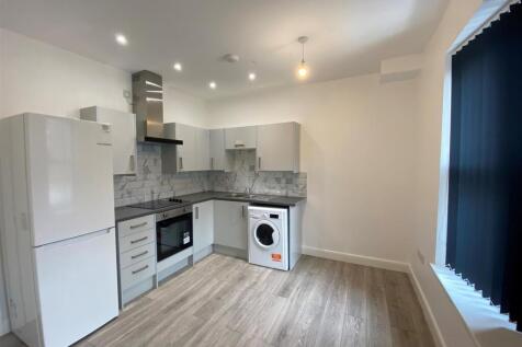 98 Holton Road - Flat 2 Kitchen.jpg