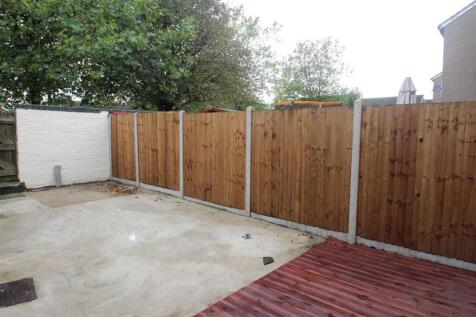 11 Argyll Road reR.jpg