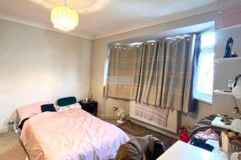 St Pauls Close, Hounslow photo 5