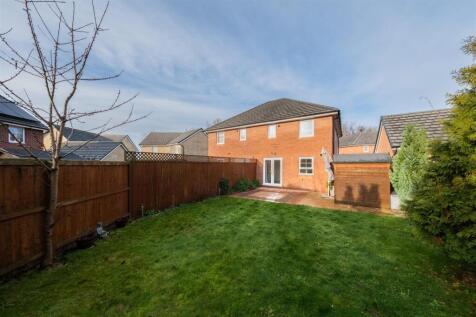 3 Dahlia Crescent-026.jpg