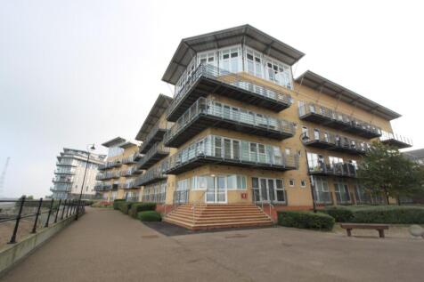1-bed flat on Portland Place, Greenhithe, Kent, DA9, £1,200/mo
