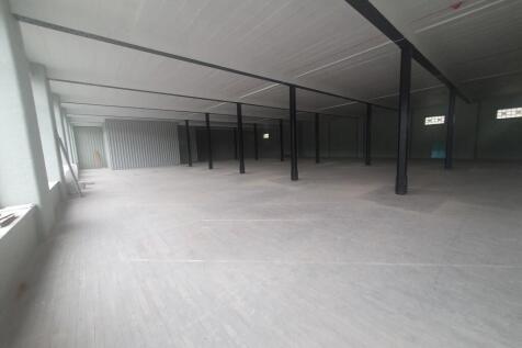 Light Industrial to rent in huddersfield