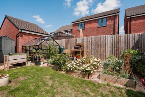 Enclosed Rear Garden