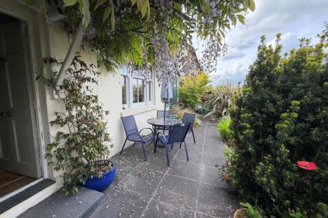 patio 3.jpg