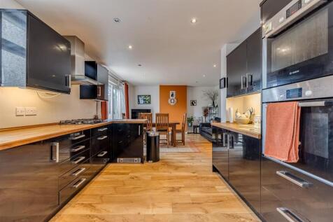 house-upper-pines-banstead-123.jpg