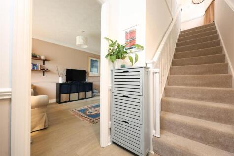 7 Niebull Close 12.JPG