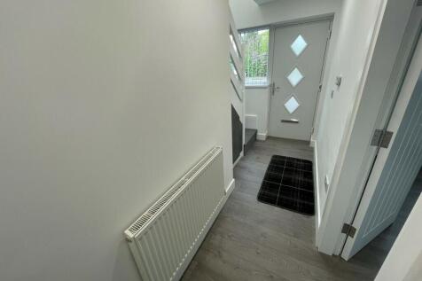 a Broadway East, Carlton, Nottingham photo 5