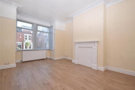 Cross Flatts Grove, Leeds, West Yorkshire photo 4