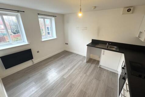 lounge kitchen 1