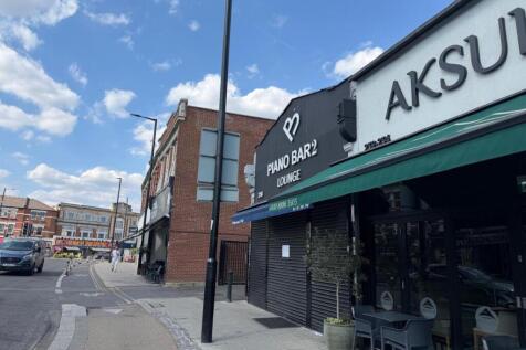 236 Green Lanes
